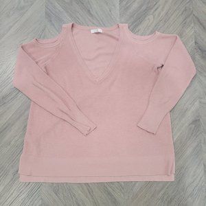 14th & Union Cold Shoulder V Neck Hi Low Long Sleeve Sweater Rose size small